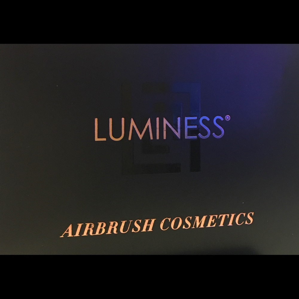 M ICON PRO Luminess Airbrush Make-Up system💋